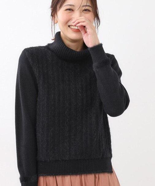 【ほんのりラメ感◎】ふわふわフェザーヤーンハイネックニット