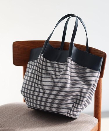 【しっかり容量◎】キャンバス地ボーダートートバッグ