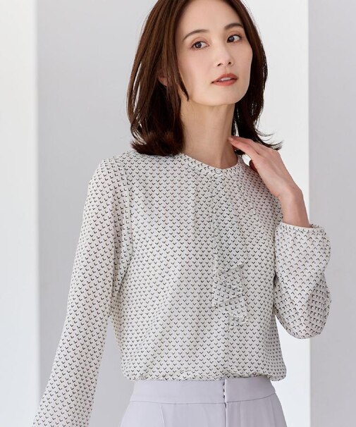 フロントフリルシフォンブラウス