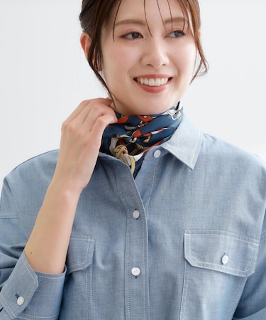 チェーンデザインスクエアスカーフ