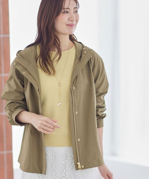 フード付きマウンテンパーカー