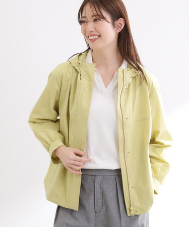 フード付きマウンテンパーカー