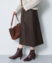 レザー調Aラインシルエットスカート