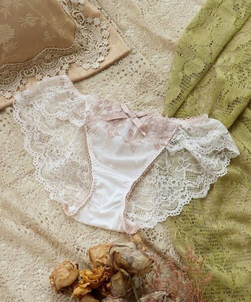 エリ レースショーツ