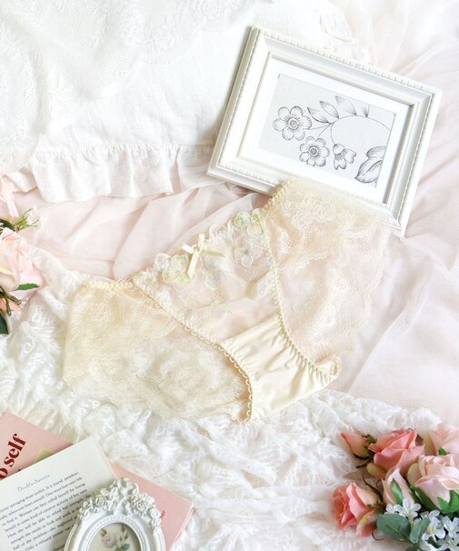 マティア レースショーツ