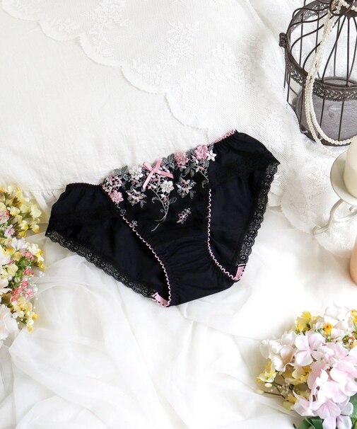 ナヨン ノーマルショーツ