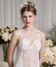 【アリーナ】 ドレス