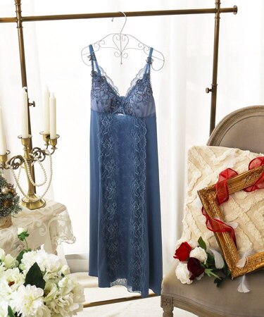 【アリーナ】 ドレス