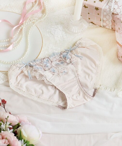 フローチェ ノーマルショーツ