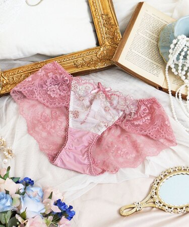 アルベルタ レースショーツ