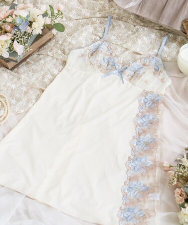 フルーリ スリップ