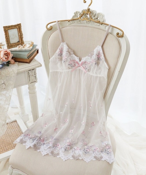 アリーシャ スリップ