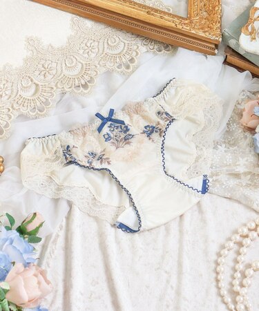 アリーシャ サニタリー