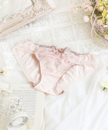 ラーレ ノーマルショーツ