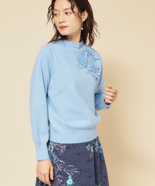 【冬にも活躍！ケミカルレースニット】