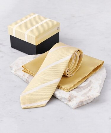 【フォーマルBOXセット】カラーネクタイ&チーフ セット