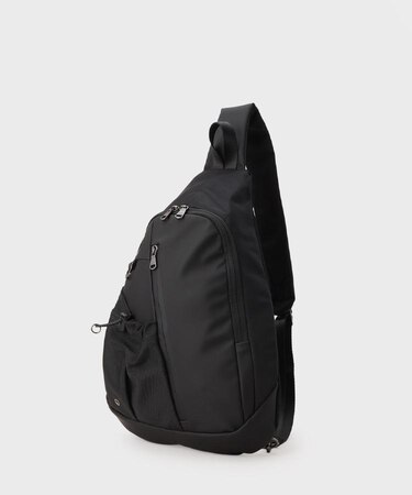 STORAGE ミドルボディバッグ