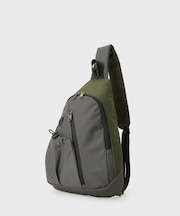 STORAGE ミドルボディバッグ