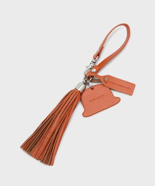 【シュリンクレザー】ボーラーハットタッセルチャーム