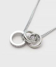 トリプルチェーンネックレス