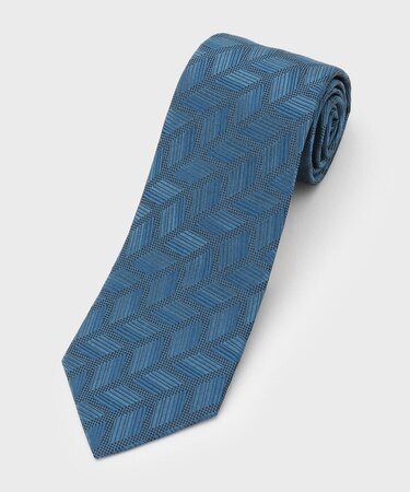 【縁起の良いネクタイ】PNJ矢羽根ストライプネクタイ