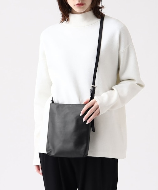 【WEB限定】リアルレザーショルダーポーチ