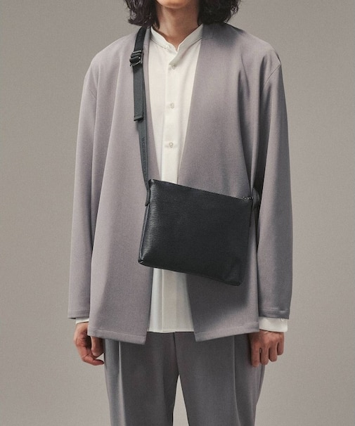 レザー調サコッシュバッグ