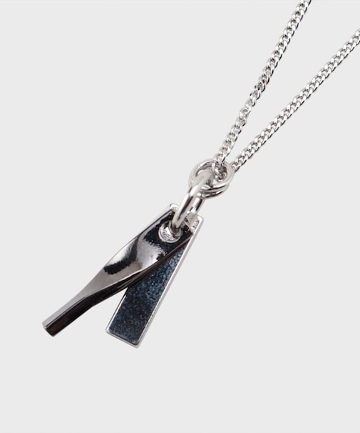 ダブルバーネックレス