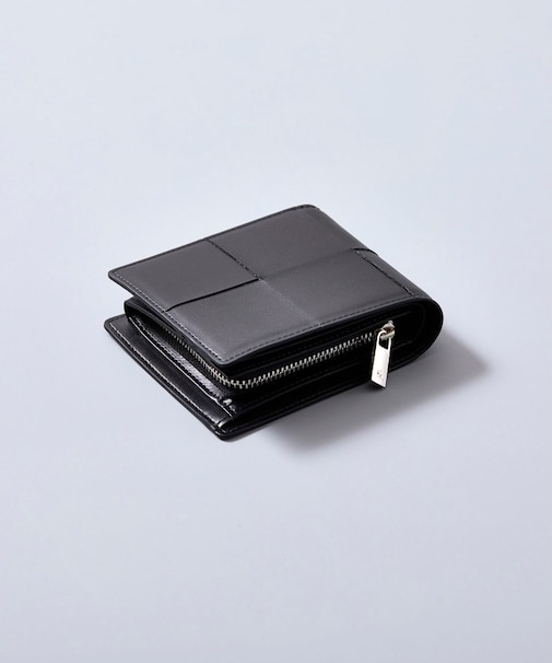 イントレ二つ折り財布