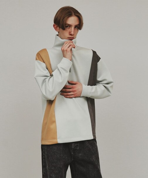 切替スタンドハーフジップ