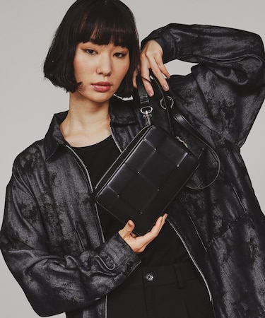 イントレ縦型ショルダー