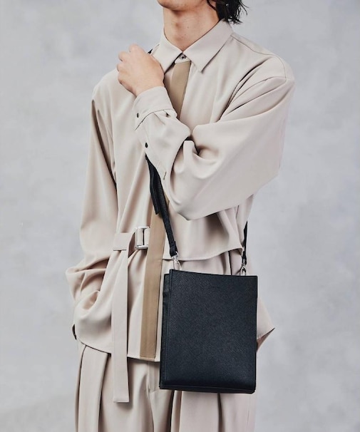 スクエアボックスショルダーバッグ(ユニセックスアイテム)