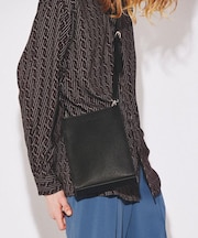 スクエアボックスショルダーバッグ(ユニセックスアイテム)