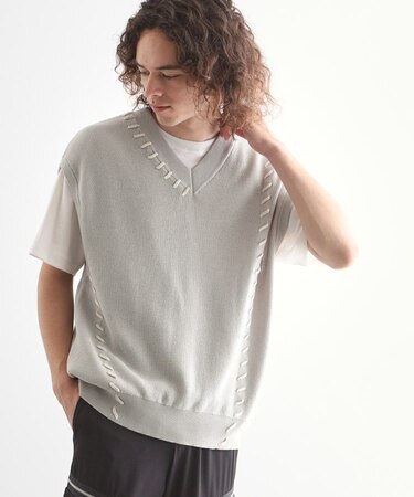 クロップドVネックニットベスト