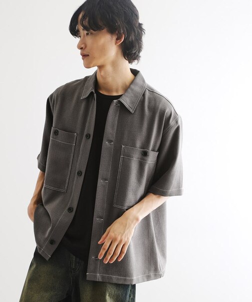 配色ステッチ半袖シャツ