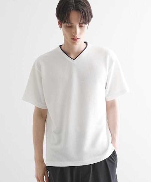 フェイクレイヤードVネックカットソー