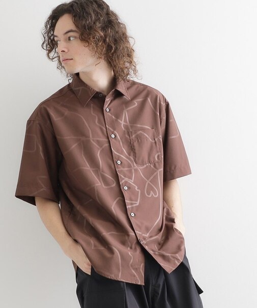 エンボスプリントシャツ