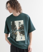 アーバングラフィックブラシ刺繍Tシャツ