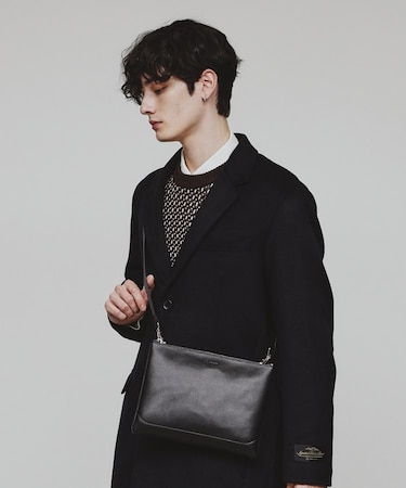 Refined Leather サコッシュ