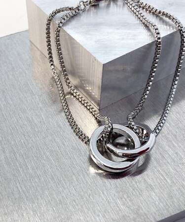 シックブレスレット