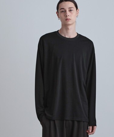 クルーネックポンチカットソー