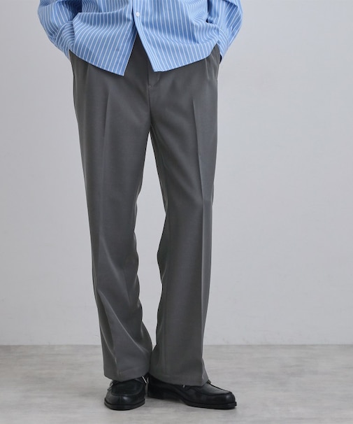 ストレートレッグスラックス