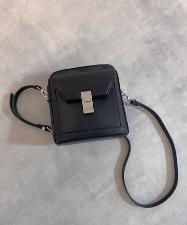 ポケットアオリショルダー