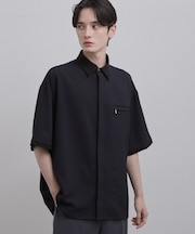 クレリックシャツ