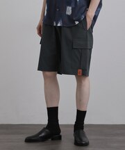 カーゴショーツ