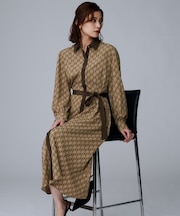 【ウエストリボン/前開きボタン/レトロモダン】チェーン柄フレアワンピース