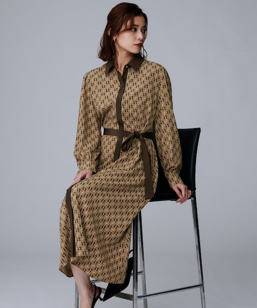 【ウエストリボン/前開きボタン/レトロモダン】チェーン柄フレアワンピース