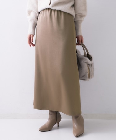 サテンナロースカート