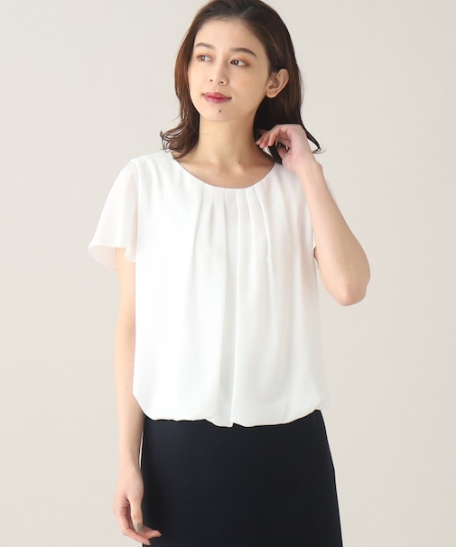 【ジャケットのインナーに】タックデザイン 半袖ブラウス