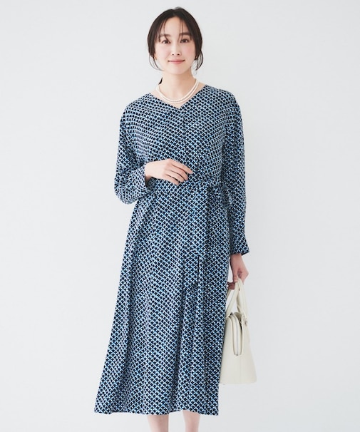 【きれいめ／オフィス】スクエアジオメトリック柄ワンピース